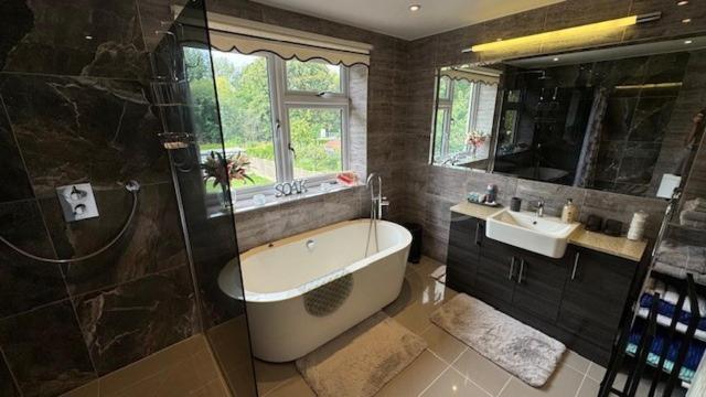 Stunning Double Bedroom Greenwich London With Private Bathroom Exteriör bild